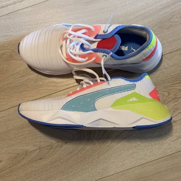 NWOT PUMA Cell Plasmic Sneakers Women's size 7 - Picture 4 of 15